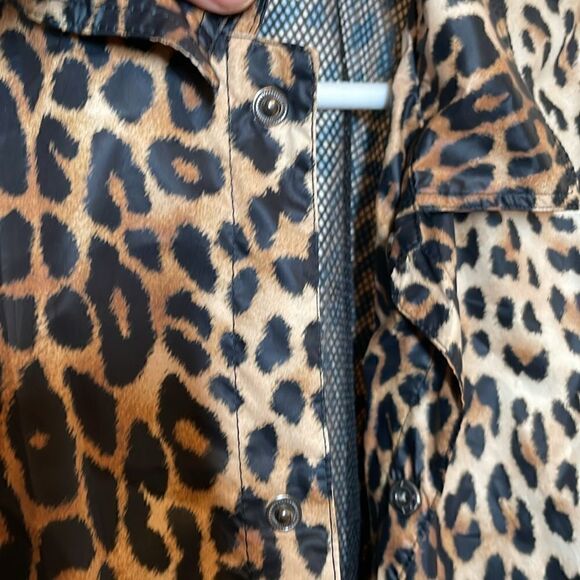 Forever 21 Animal Print Button Down Crop Jacket Windbreaker size 3X - Picture 9 of 12